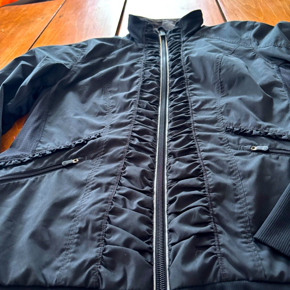 Lululemon Run: Back On Track Jacket - Picture 6 of 11